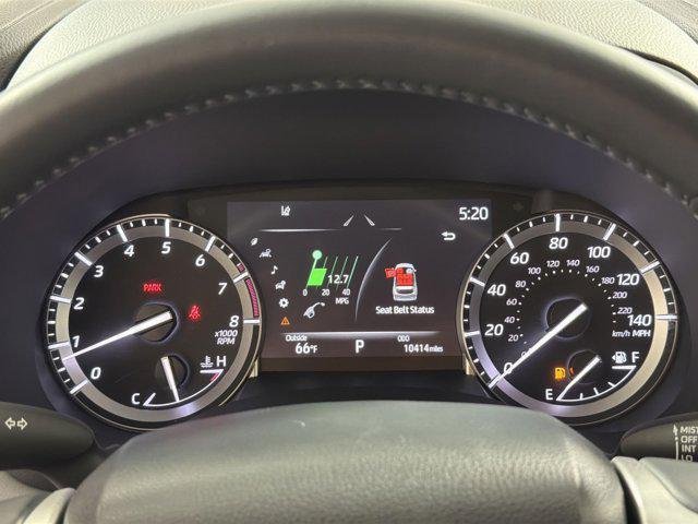 used 2022 Toyota Highlander car, priced at $37,500