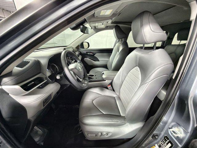 used 2022 Toyota Highlander car, priced at $37,500