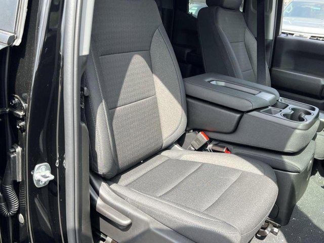 new 2025 Chevrolet Silverado 1500 car, priced at $39,440