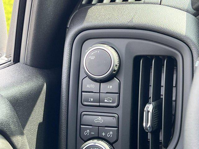 new 2025 Chevrolet Silverado 1500 car, priced at $39,440