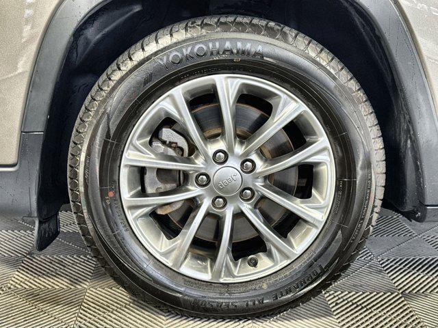 used 2019 Jeep Cherokee car, priced at $16,500