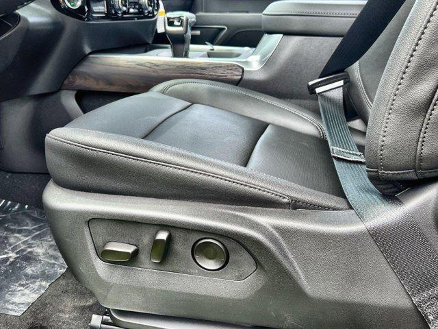 new 2025 GMC Sierra 1500 car, priced at $55,223