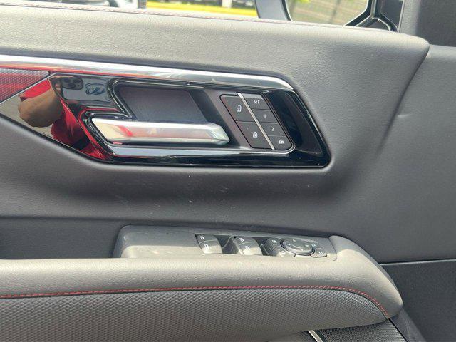 new 2025 Chevrolet Suburban car, priced at $76,168
