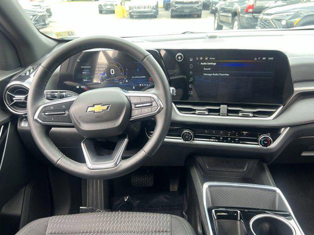 new 2025 Chevrolet Equinox car, priced at $28,108