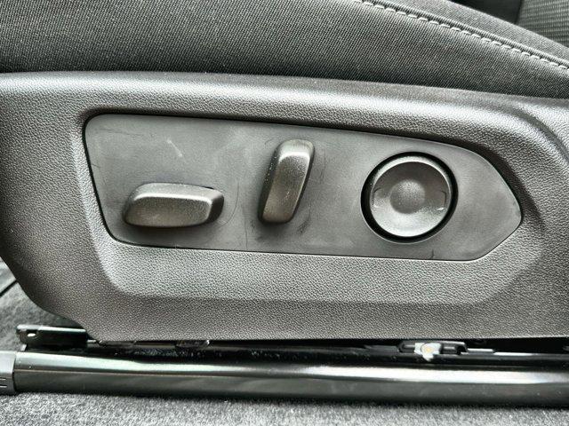 new 2025 GMC Canyon car, priced at $40,189