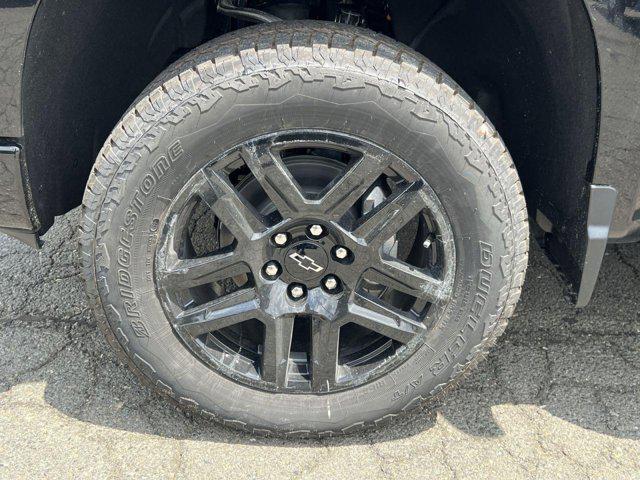 new 2025 Chevrolet Silverado 1500 car, priced at $52,100