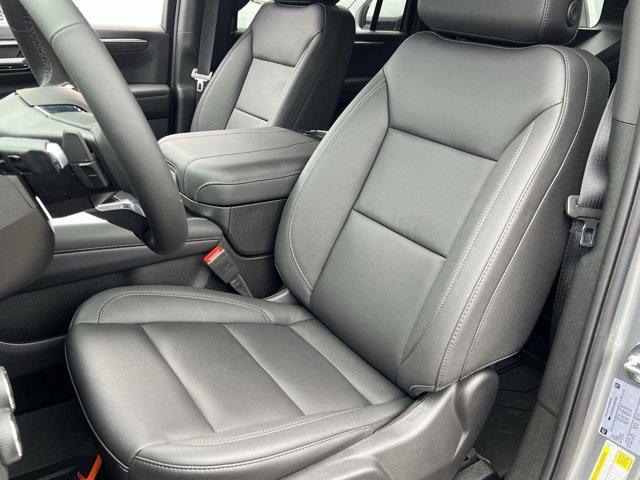 new 2025 Chevrolet Suburban car, priced at $78,341