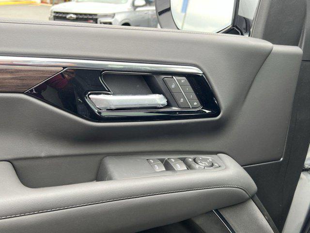 new 2025 Chevrolet Suburban car, priced at $78,341