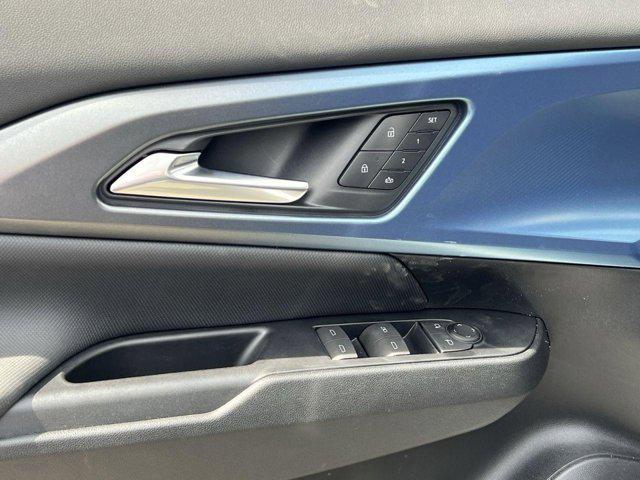new 2025 Chevrolet Equinox EV car, priced at $49,990