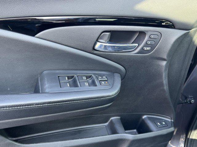 used 2020 Honda Pilot car, priced at $29,000