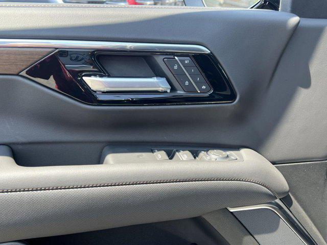 new 2025 Chevrolet Suburban car, priced at $91,990