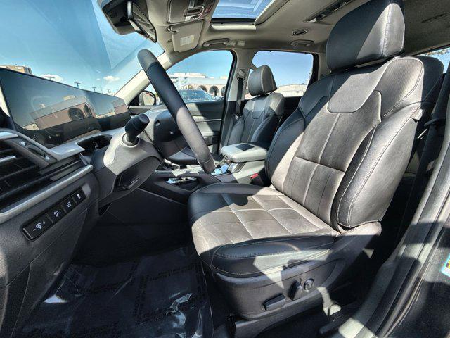 used 2023 Kia Telluride car, priced at $32,000