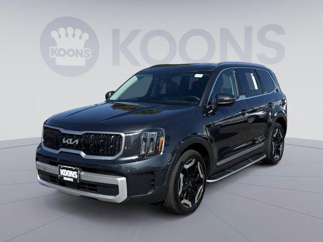 used 2023 Kia Telluride car, priced at $32,000