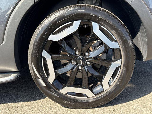 used 2023 Kia Telluride car, priced at $32,000