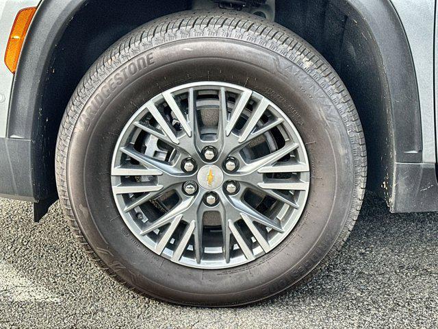 new 2025 Chevrolet Traverse car, priced at $43,570