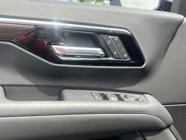 new 2025 Chevrolet Suburban car, priced at $72,339