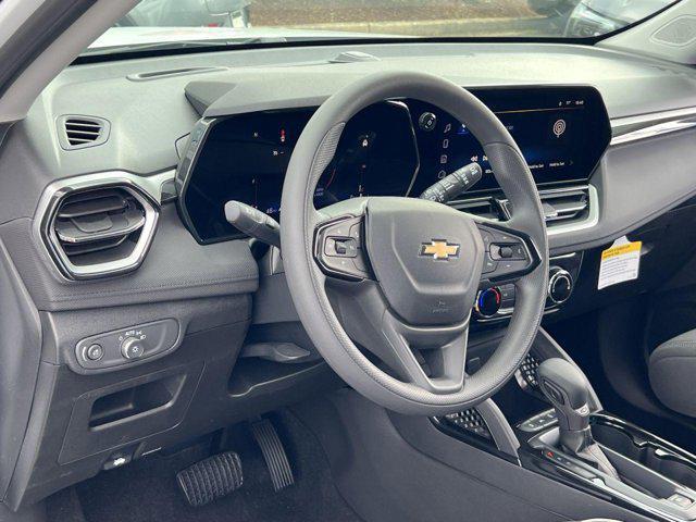 new 2025 Chevrolet TrailBlazer car, priced at $27,095