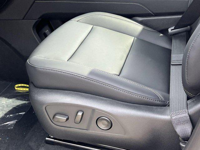 new 2025 GMC Acadia car, priced at $49,789