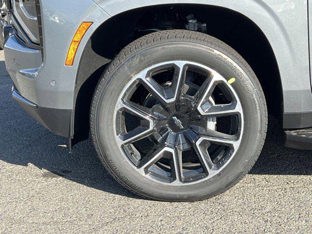 new 2025 Chevrolet Suburban car, priced at $78,625