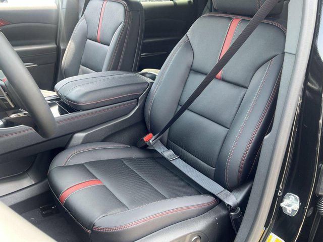 new 2025 Chevrolet Traverse car, priced at $57,701
