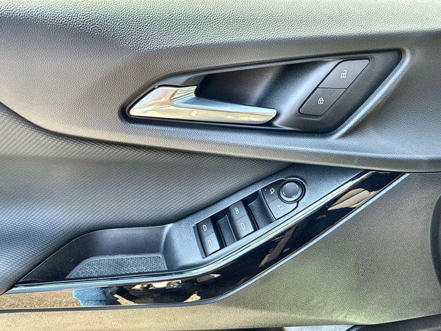 new 2026 Chevrolet Equinox car, priced at $25,608