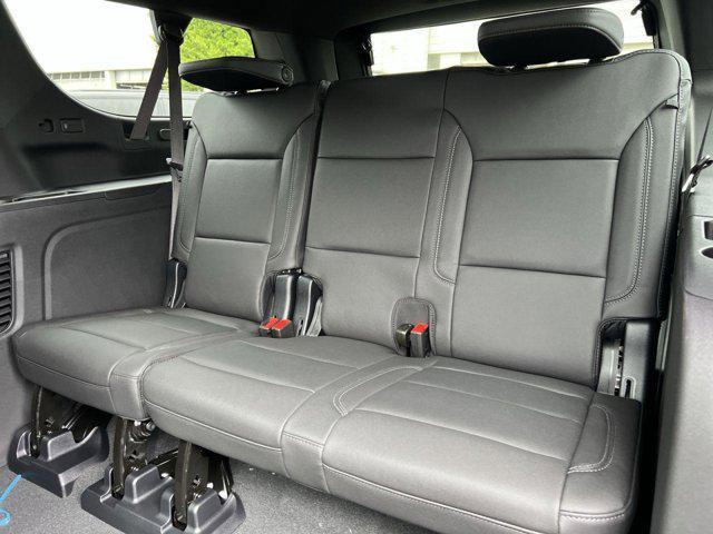 new 2025 Chevrolet Suburban car, priced at $72,339