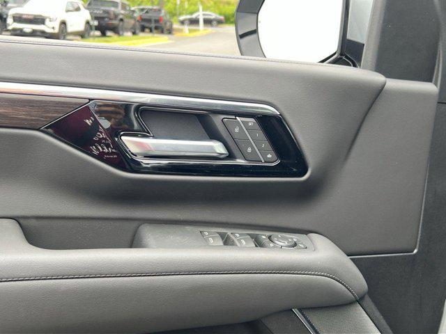 new 2025 Chevrolet Suburban car, priced at $72,339