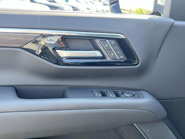 new 2025 Chevrolet Suburban car, priced at $72,339