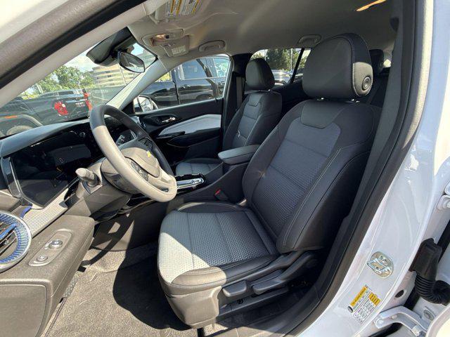 new 2025 Chevrolet Trax car, priced at $22,595