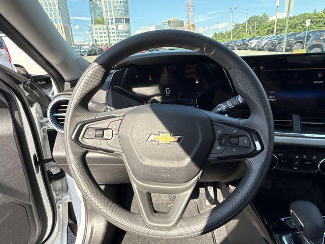 new 2025 Chevrolet Trax car, priced at $22,595
