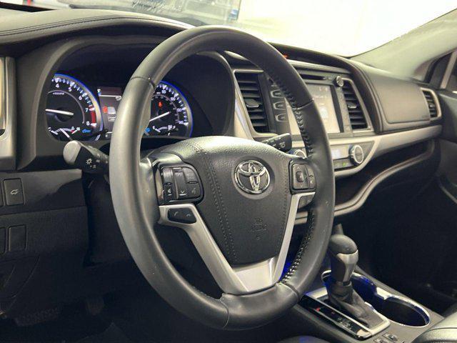 used 2019 Toyota Highlander car, priced at $26,500