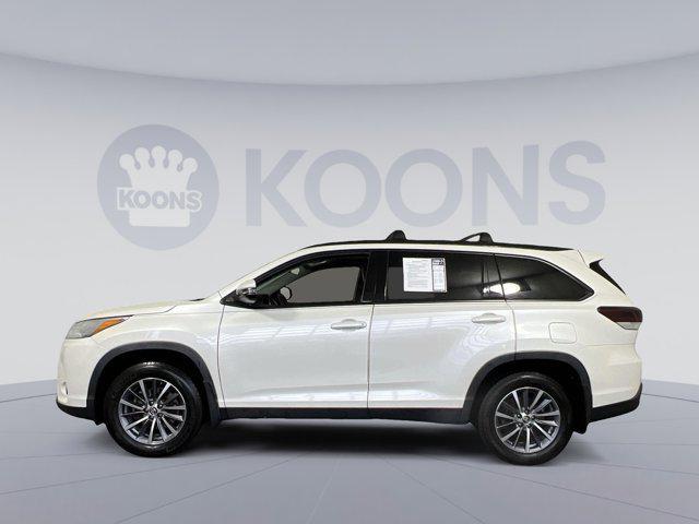 used 2019 Toyota Highlander car, priced at $26,500