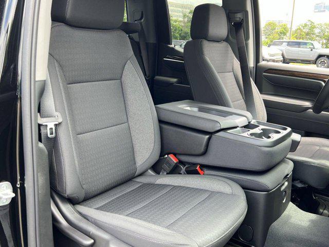 new 2025 GMC Sierra 1500 car, priced at $45,583