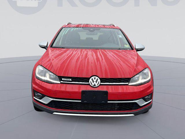 used 2019 Volkswagen Golf Alltrack car, priced at $23,000