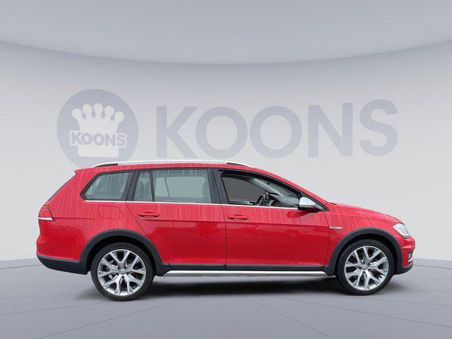 used 2019 Volkswagen Golf Alltrack car, priced at $23,000