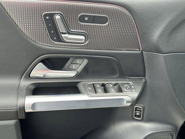 used 2022 Mercedes-Benz GLB 250 car, priced at $28,500