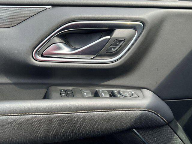 used 2022 GMC Yukon XL car, priced at $58,000