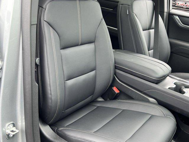 new 2025 GMC Acadia car, priced at $52,602