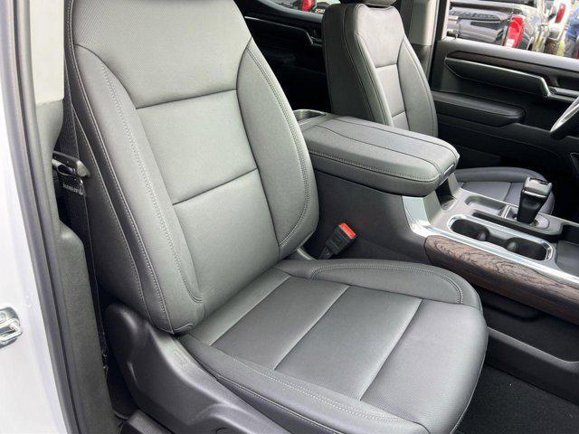 new 2025 GMC Sierra 1500 car, priced at $57,724