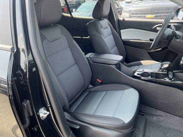 new 2025 Chevrolet Trax car, priced at $21,595