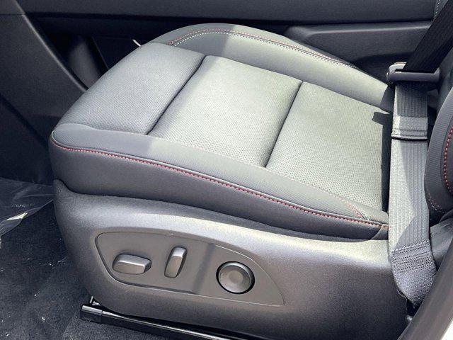 new 2025 Chevrolet Traverse car, priced at $54,678