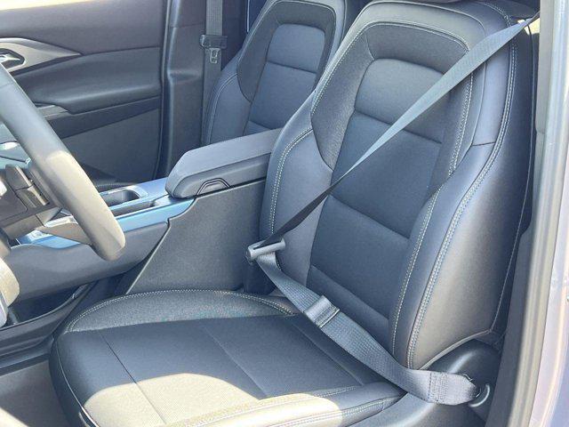 new 2025 Chevrolet Equinox EV car, priced at $42,090