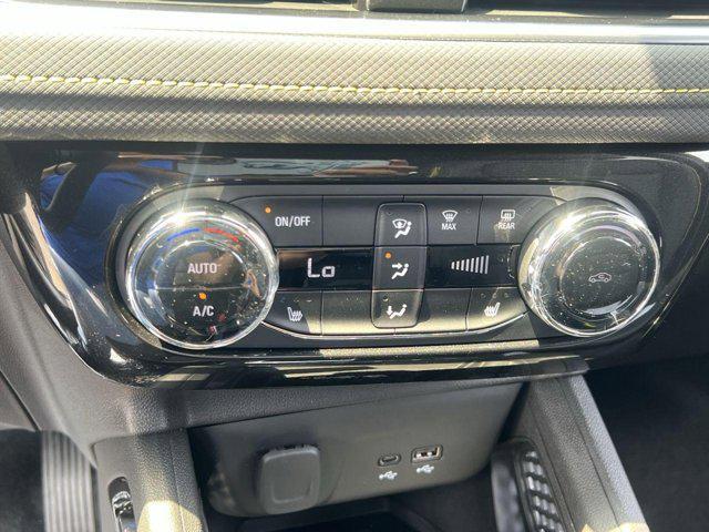 new 2025 Chevrolet TrailBlazer car, priced at $32,285