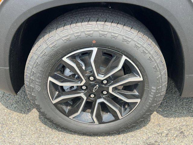 new 2025 Chevrolet TrailBlazer car, priced at $32,285
