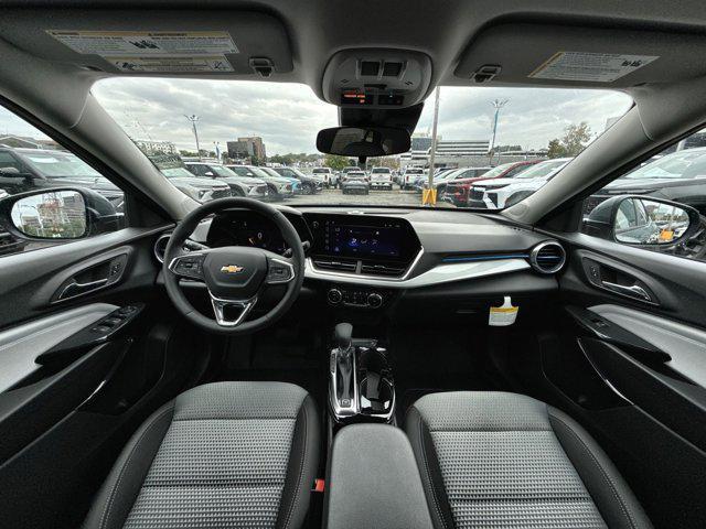 new 2025 Chevrolet Trax car, priced at $25,090