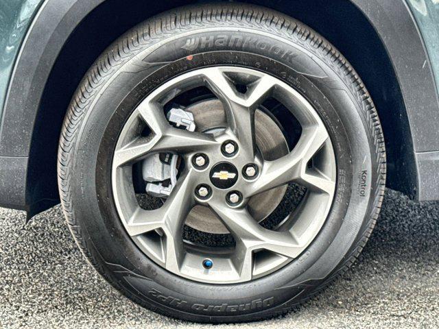 new 2025 Chevrolet Trax car, priced at $25,090