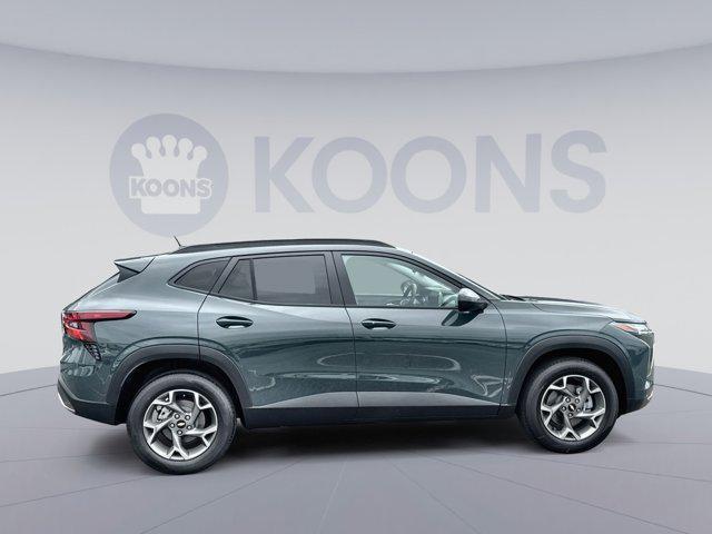 new 2025 Chevrolet Trax car, priced at $25,090