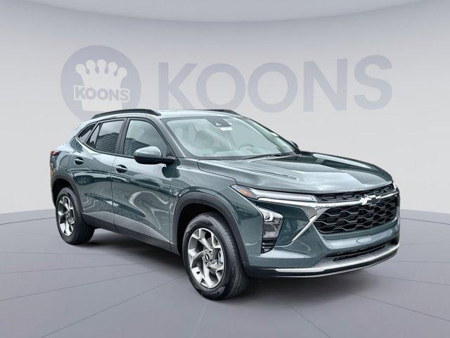 new 2025 Chevrolet Trax car, priced at $25,090