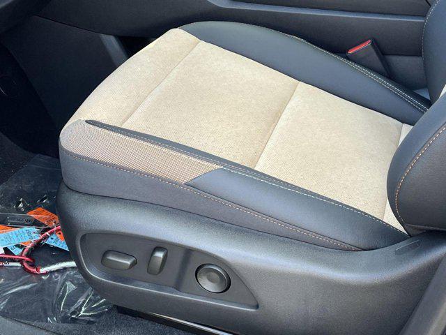new 2025 Chevrolet Equinox car, priced at $34,365