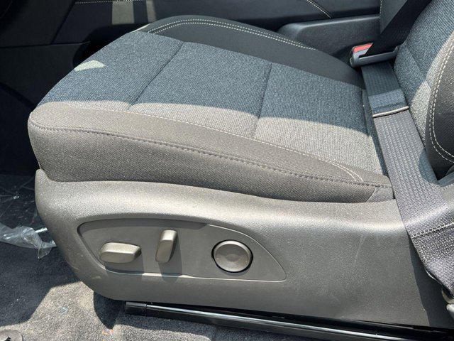new 2025 GMC Acadia car, priced at $40,729